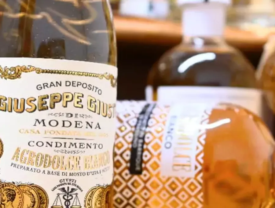 Weisser-Balsamico-Condimento-Bianco